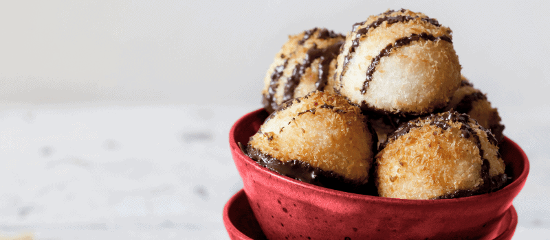dairy-free lime and gin macaroons