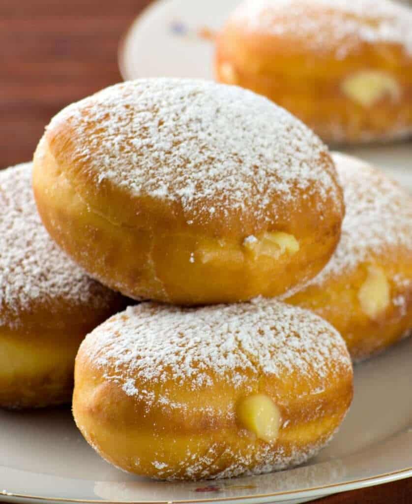 custard filled pastry with powdered sugar