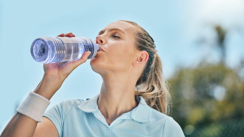 woman-drinking-water