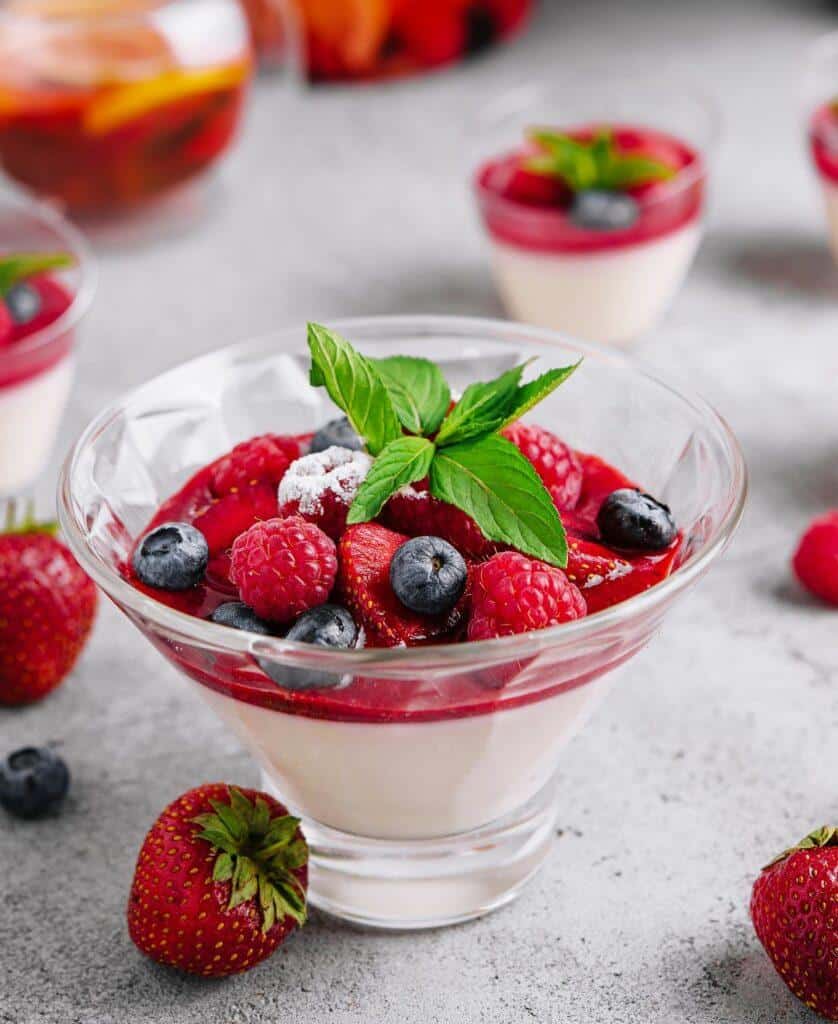 yogurt-with-berries