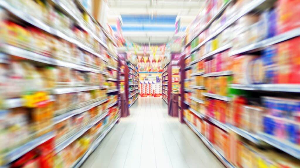 supermarket-aisle