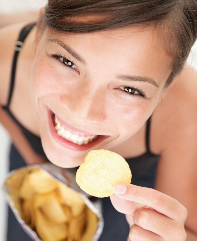 lady-eating-a-chip