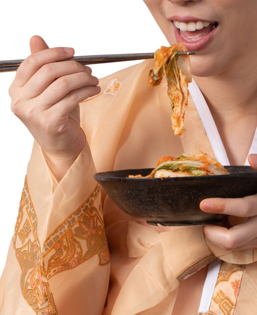 lady-eating-kimchi