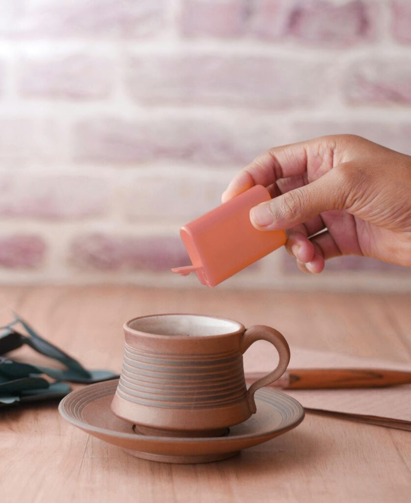 sweetener-in-a-coffee