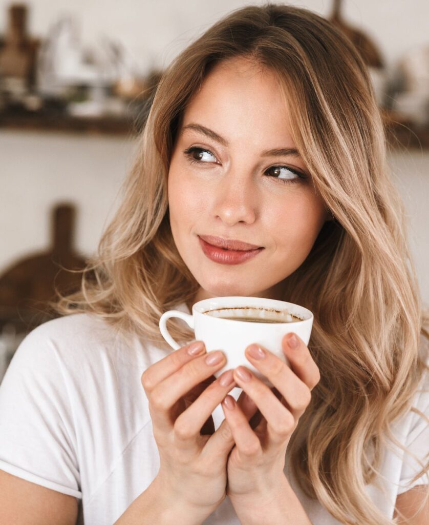woman-drinking-coffee