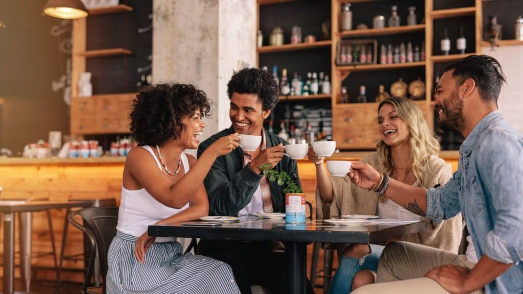 friends-drinking-coffee